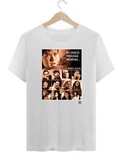 Nome do produto Camiseta Plus Size Eu ouço pessoas mortas...O tempo todo! Versão 01