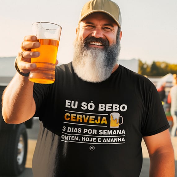 Camiseta de Boteco Eu só bebo 3 vezes por semana: Ontem, hoje e amanhã