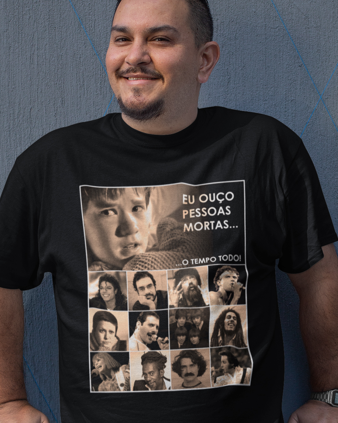 Camiseta Eu ouço pessoas mortas...O tempo todo! Versão 04 - Plus Size