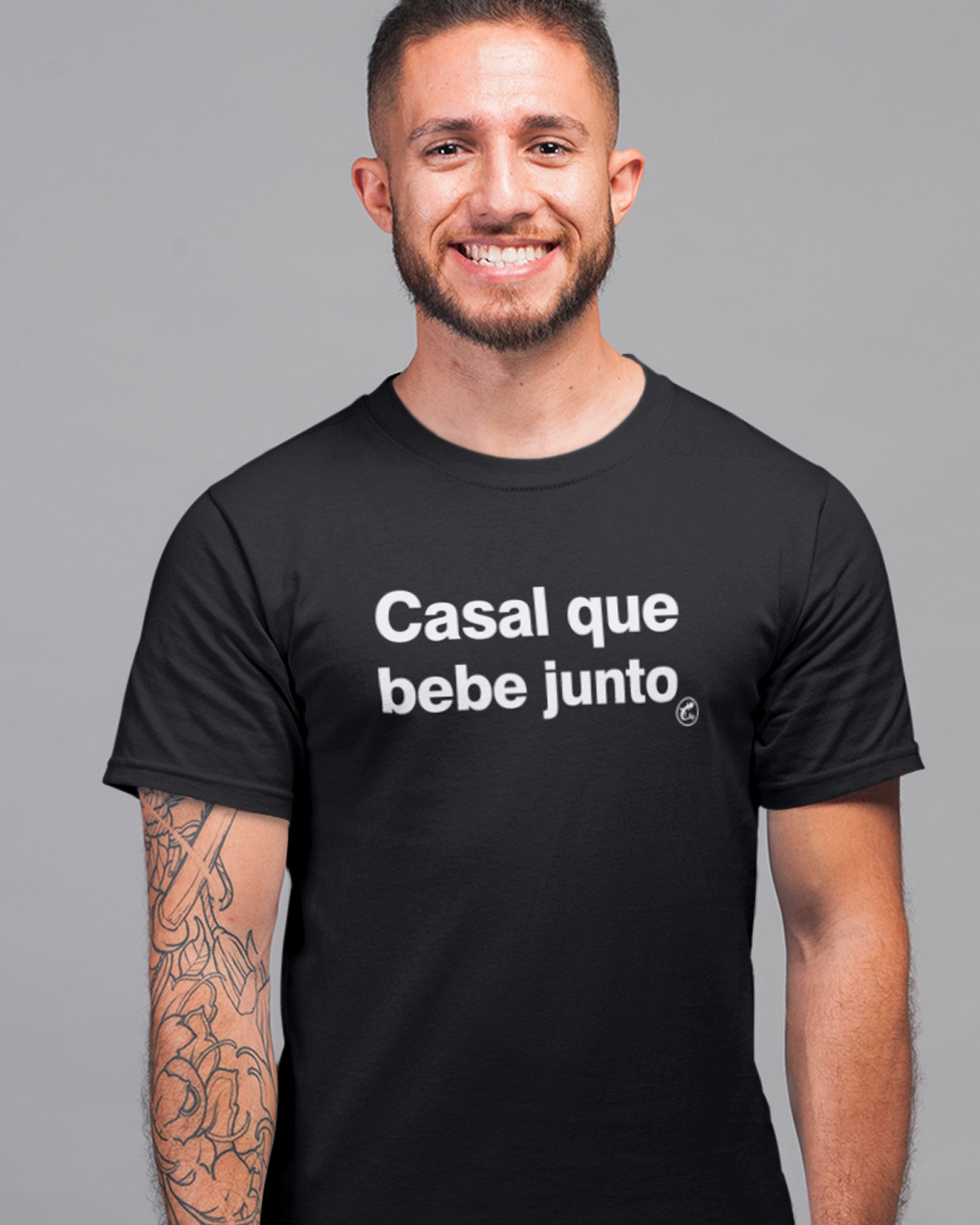 Camiseta Casal que bebe junto permanece junto - Parte 01