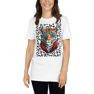 Nome do produto Camiseta Onça de Óculos