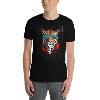 Nome do produto Camiseta Onça de Óculos
