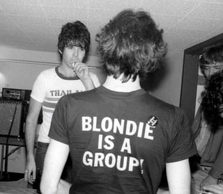 Nome do produto Blondie is a group!