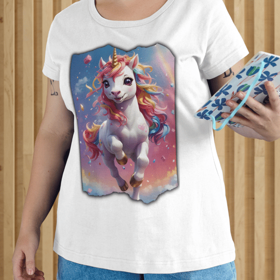 Unicórnio Fofinho Saltitante - Camiseta