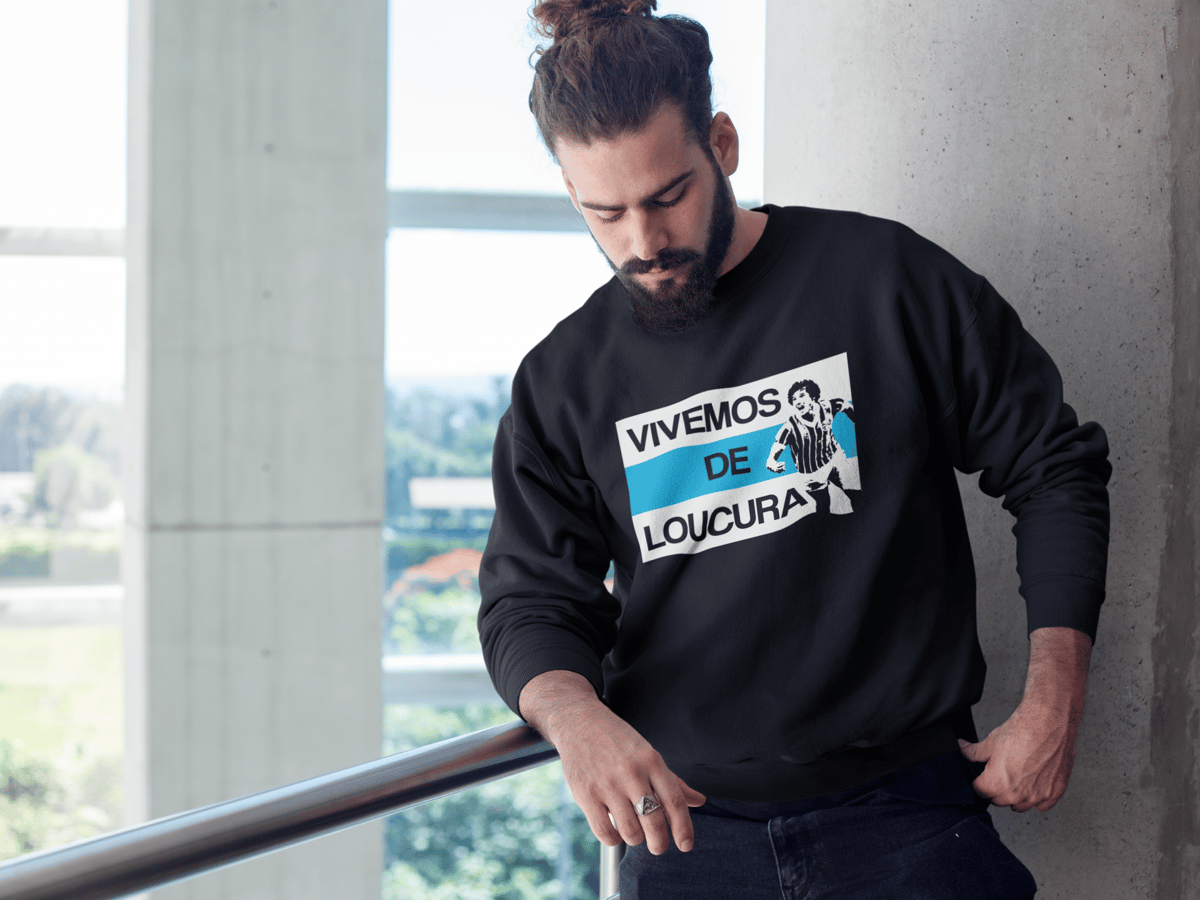 Nome do produto: Moletom Vivemos de Loucura