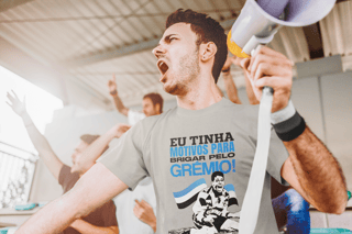 Nome do produto Camiseta Motivos Para Brigar - Clara