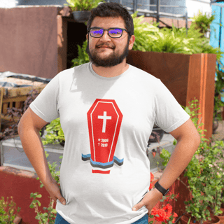 Nome do produto Caixão Vermelho Plus Size