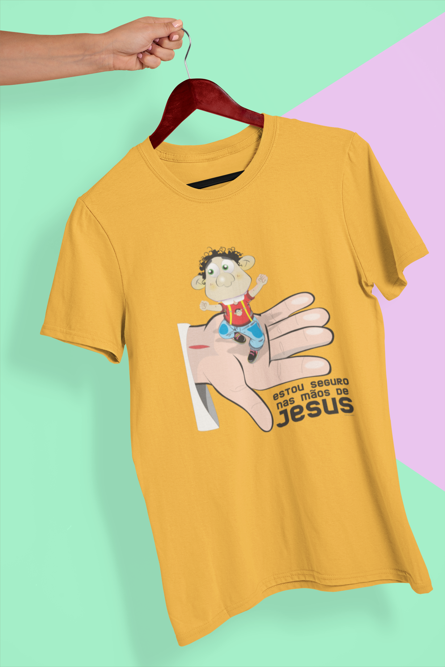 Camisa Infantil nas mãos de Jesus