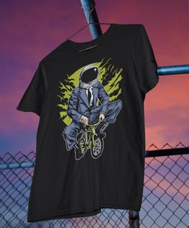 Nome do produto Camiseta Printfull Bike To The Moon
