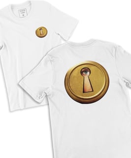 Nome do produto Camiseta Printfull looking through