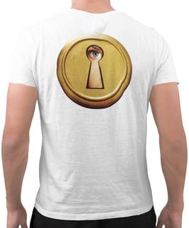 Nome do produto Camiseta Printfull looking through