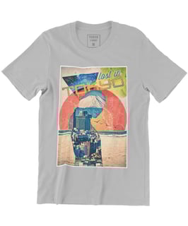 Nome do produto Camiseta Printfull Lost in tokyo