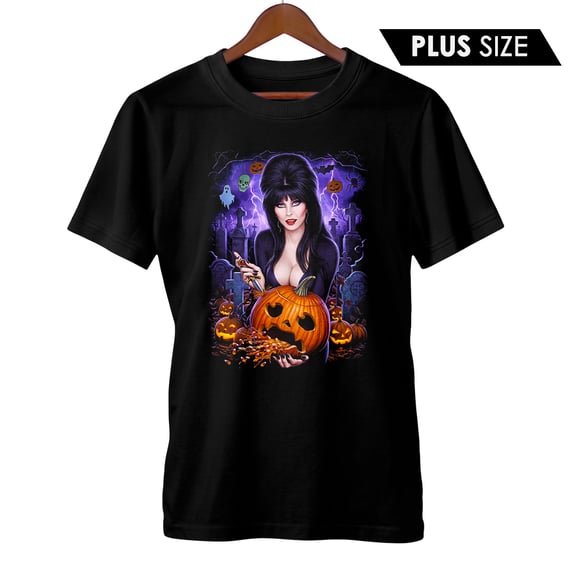 Camiseta Plus Size Elvira: A Rainha das Trevas | Gostosuras Macabras | Filme de Terror