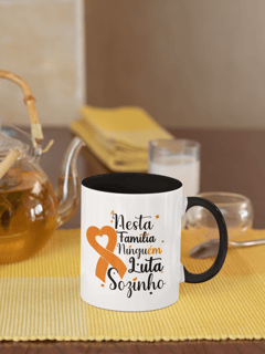 Nome do produto Nesta família ninguém luta sozinho -- V2 Caneca Mágica
