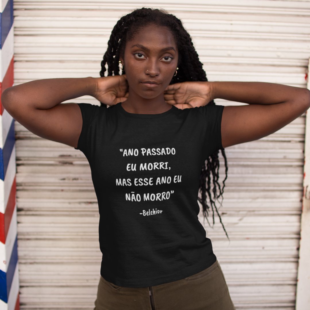 Nome do produto: Ano passado eu morri -- Baby Look Preta