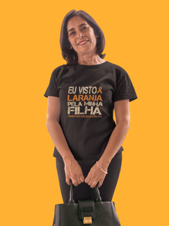 Nome do produto Eu visto laranja pela minha filha -- Baby Look Preta