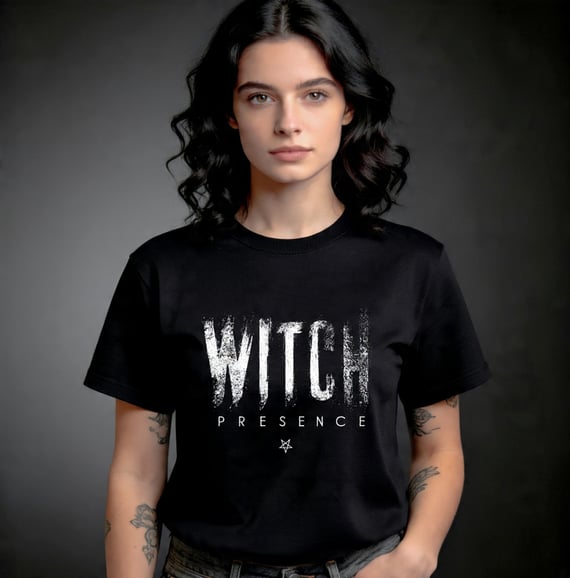 Camiseta Quality - Witch Presence