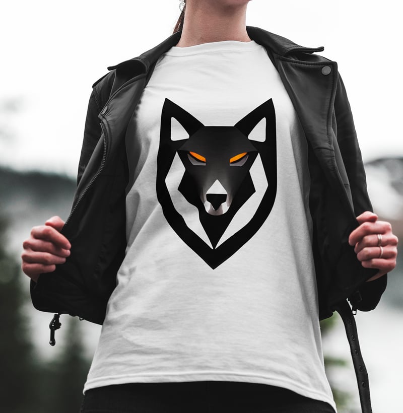 Nome do produto: Triangular Black Wolf Face