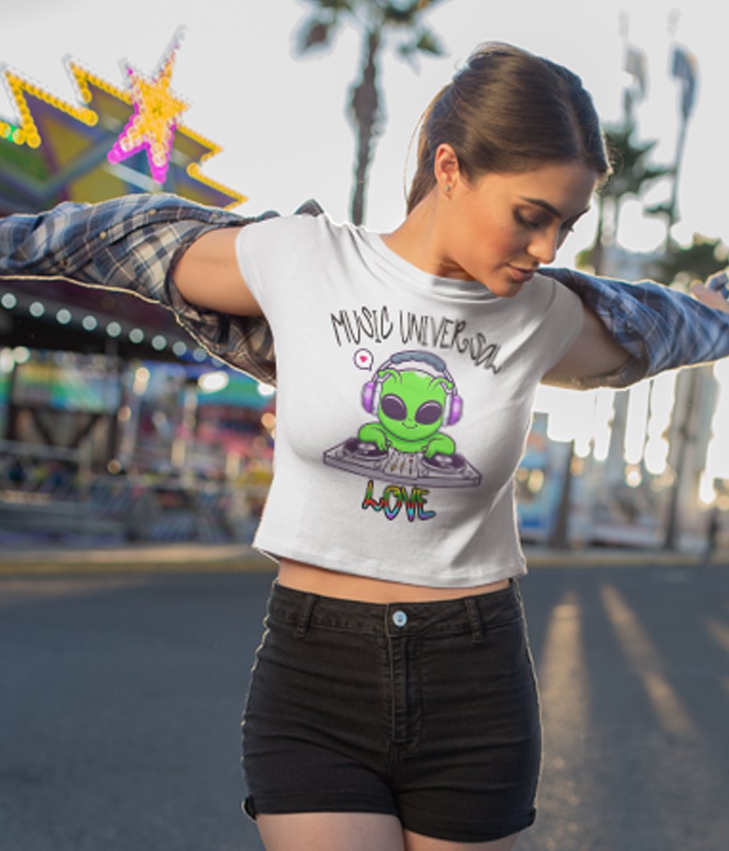 Nome do produto: Music Universal LOVE (F)  Baby Look