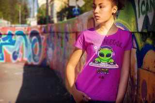 Nome do produto Music Universal LOVE (F)  Baby Look