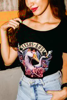 Nome do produto Camiseta Gansos Rosas Feminina Baby Look