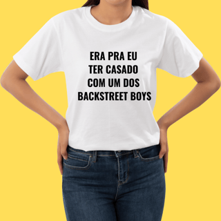 Nome do produto Camiseta ERA PRA EU CASAR COM UM DOS BSB