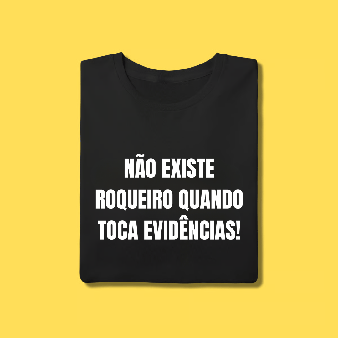 Nome do produto: Camiseta Não existe roqueiro quando toca evidências