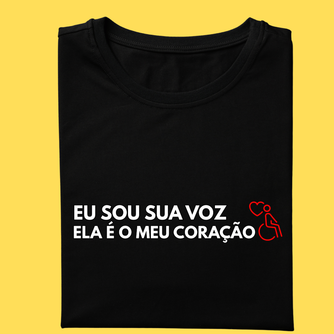 Nome do produto: Camiseta Eu sou a voz ela é meu coração