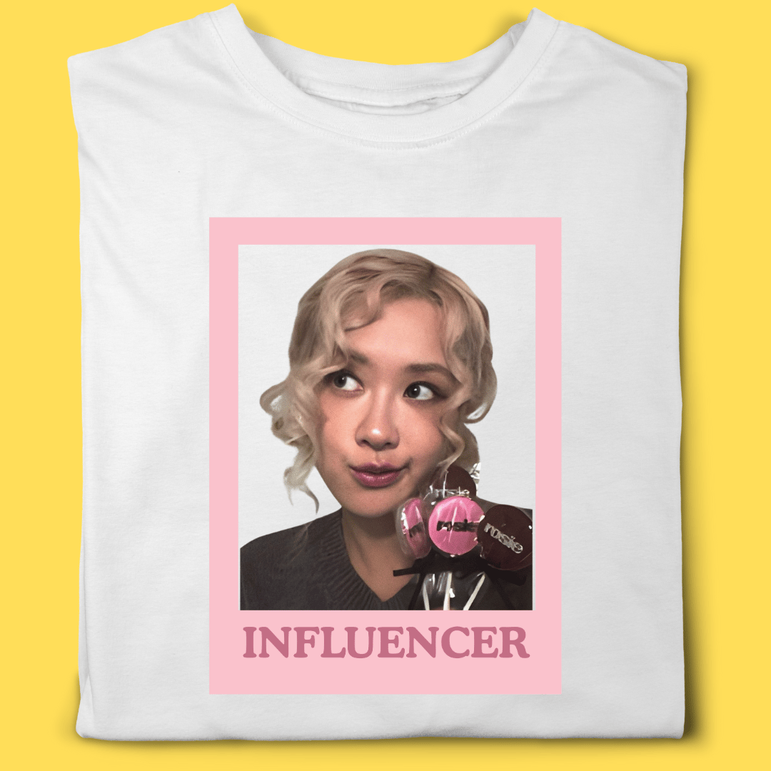 Nome do produto: Camiseta Rose Influencer