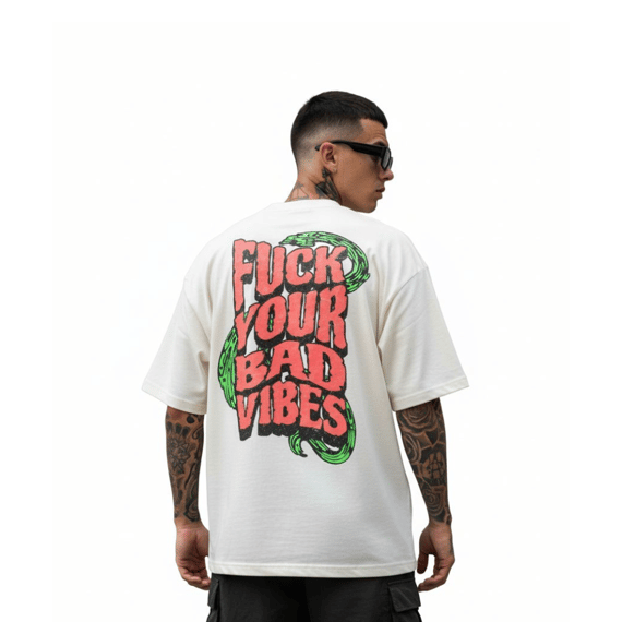 Camiseta Oversized F*ck Your Bad Vibes - Off White