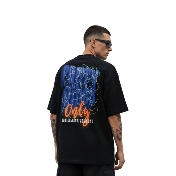 Camiseta Oversized Party Vibes - Preto