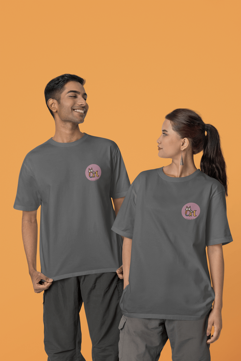 Nome do produto: CAMISETA T-SHIRT ESTONADA, MINIMALISTA CAT LETRAS
