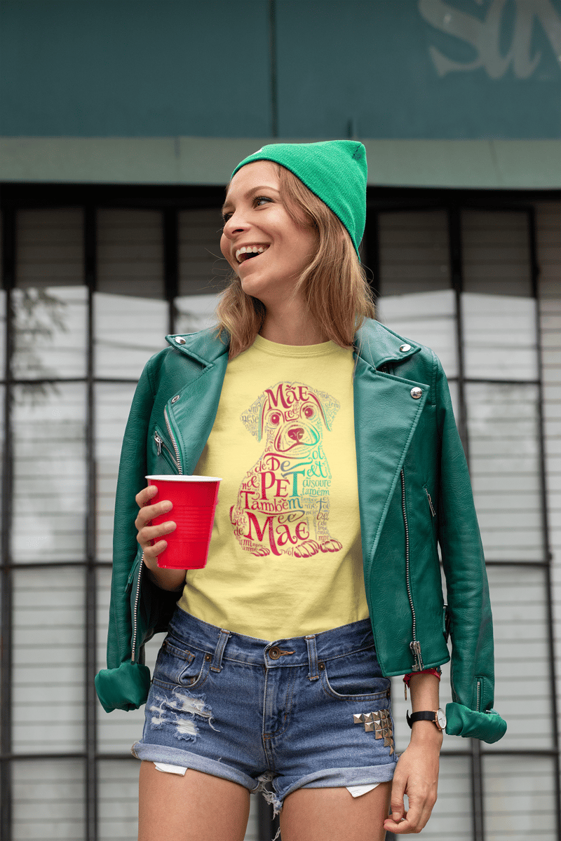 Nome do produto: CAMISETA T-SHIRT ESTONADA DOG, MÃE DE PET TAMBÉM E MÃE