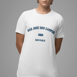 Nome do produto Camiseta SJC College