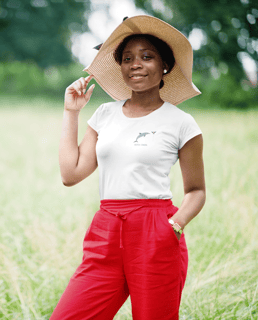 Camiseta Boto-cinza - Coleção Raiz - Feminina
