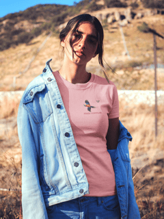 Camiseta Arara-vermelha - Coleção Raiz - Feminina