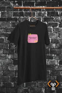 Camiseta - Festa estranha