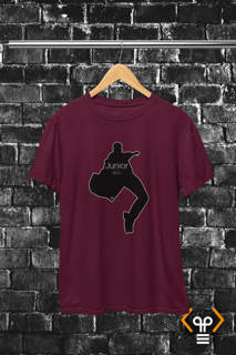 Camiseta - Junior pose