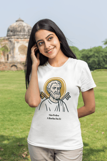 Nome do produto Camiseta Religiosa São Pedro – A Rocha da Fé