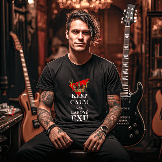 Camiseta Keep Calm and Laroyê Exu