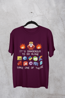 Nome do produto Camiseta It's Dangerous to Go Alone Take One Of These