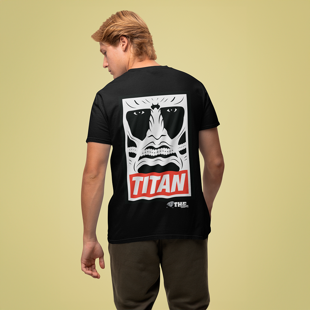 CAMISETA TITAN COLOSSAL ANIME