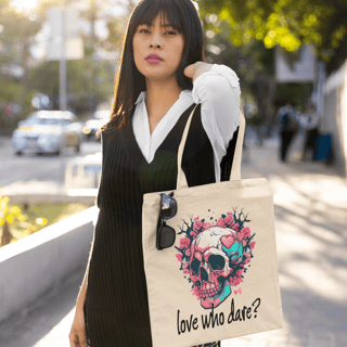 Nome do produto LOVE WHO DARE