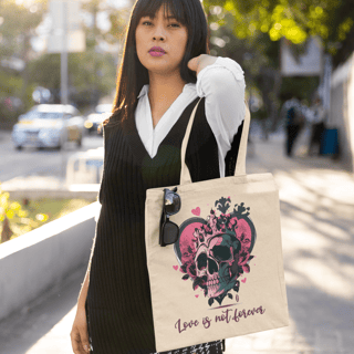 Nome do produto LOVE IS NOT FOREVER