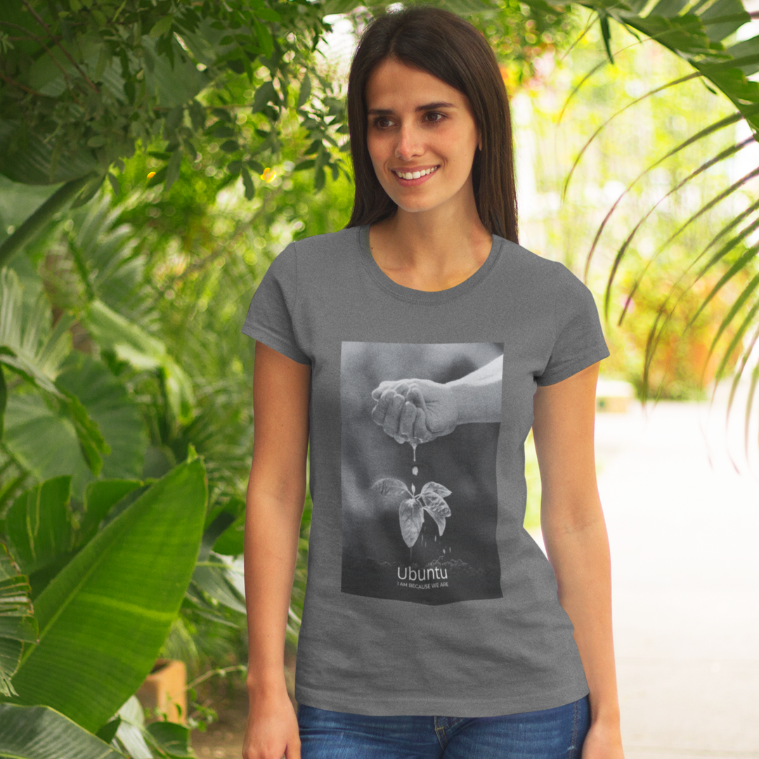 Camiseta Feminina Estonada - Ubuntu Water to Grow Up