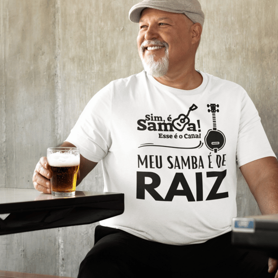 Camiseta Plus Size - Meu Samba é de Raiz