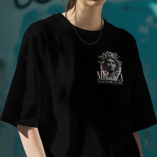 Nome do produto Camiseta Oversized Meduza