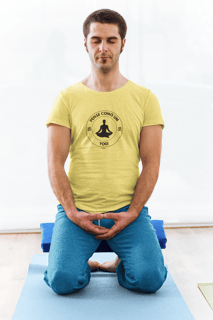 Camiseta Estonada Pense como um Yogi