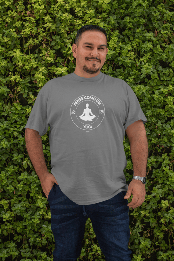 Camiseta Plus Size Pense como um Yogi