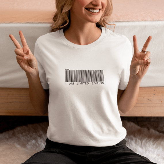Camiseta Classic Baby Long I Am Limited